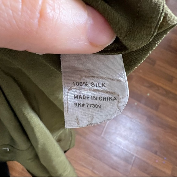 Broadway & Broome 100% Silk Olive Green Tunic Shirt, Size XS - Picture 8 of 8